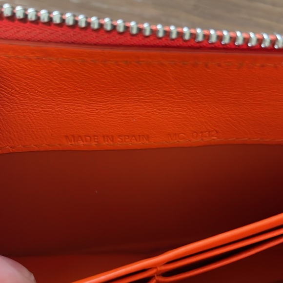 Dior Cannage Patent Leather Wallet - orange - with letter charms - Picture 10 of 16